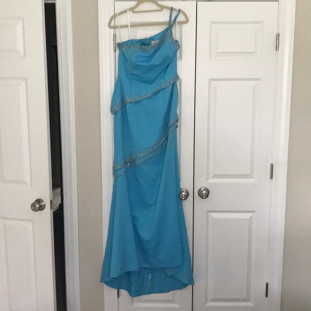 Mermaid Style Prom Dress/Formal size 12